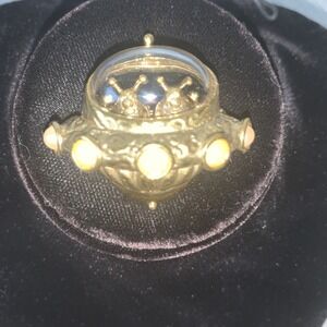 Jelly Belly Spaceship UFO Alien Martian Rare Pin W Faux Pearl Brooch